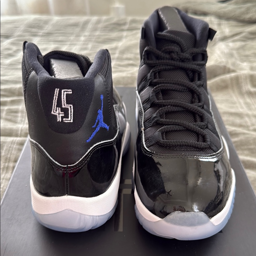 Air Jordan 11 Retro Concord Mens Size 10 Brand New